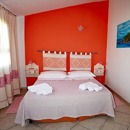 Casa Porto Frailis Gia Porto Frailis לינה וארוחת בוקר