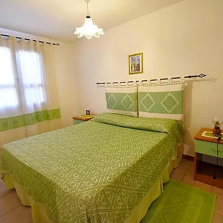 Casa Porto Frailis Gia Porto Frailis 3* ארבאטקס